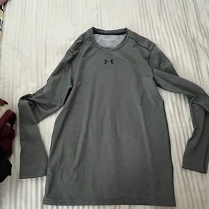 Cold gear under Amour long sleeve shirt